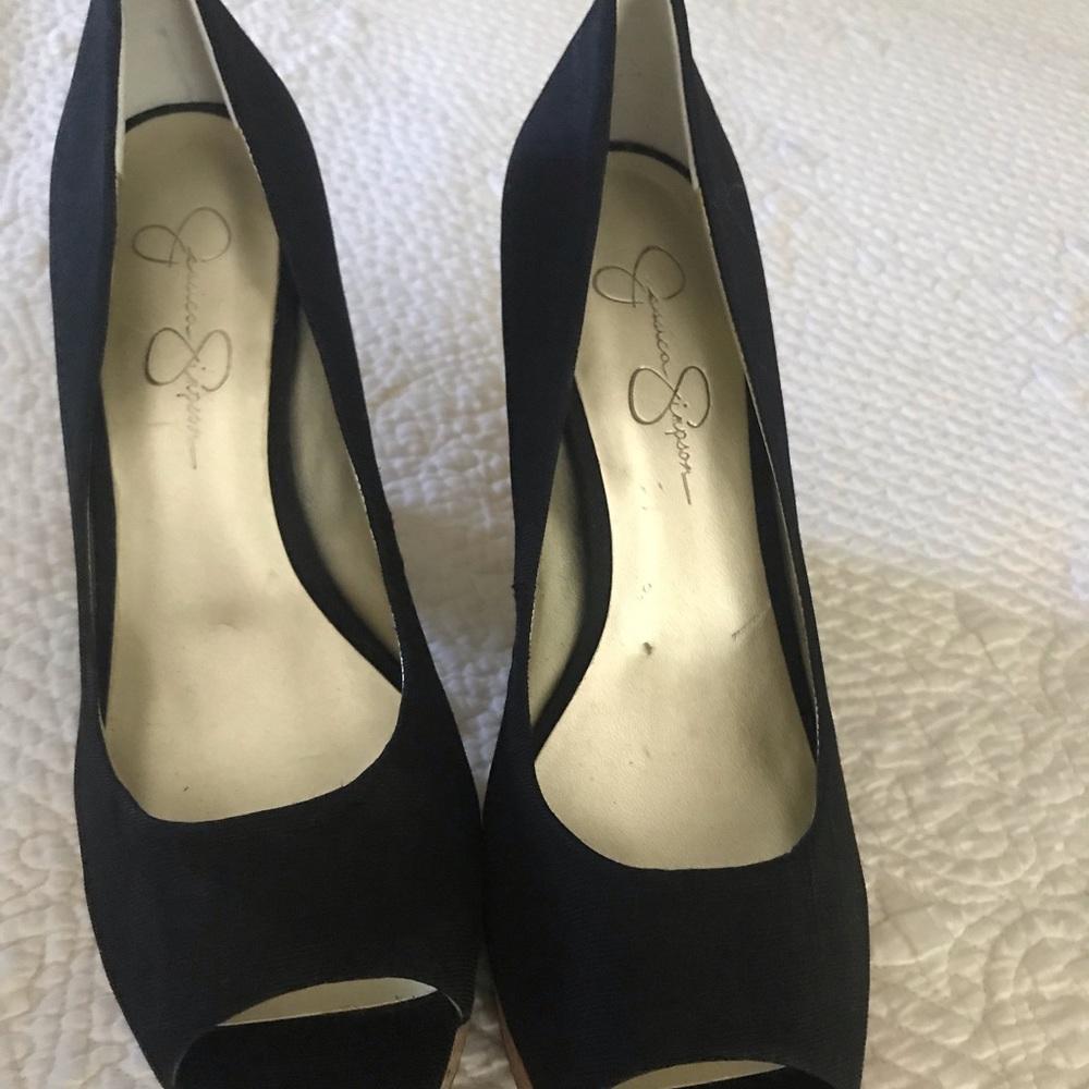 Jessica Simpson black pumps.